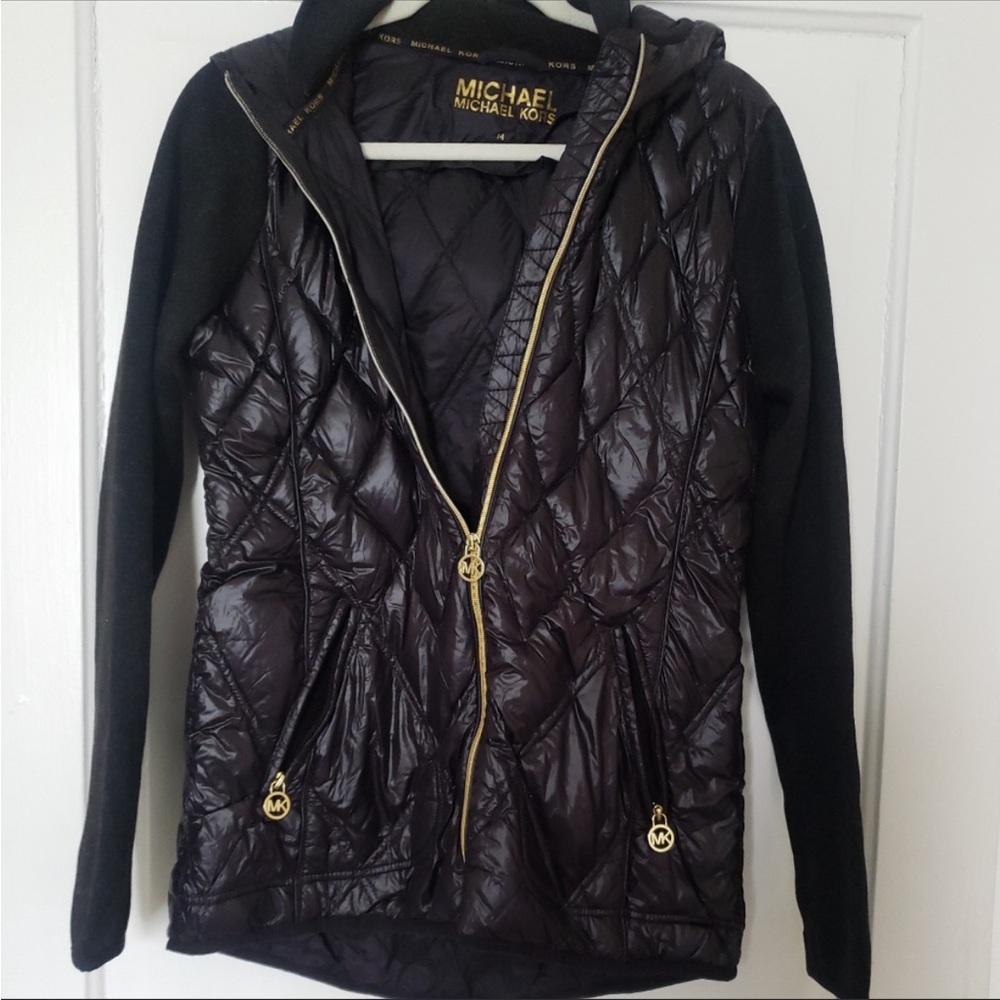 NWT Michael Kors Medium lightweight puffer sleeve down sweater coat